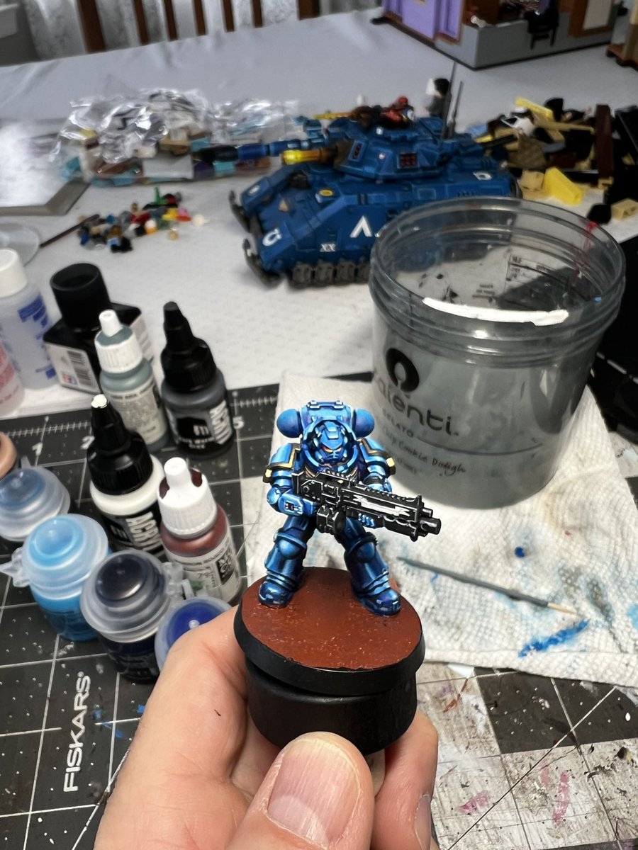 DanielDMinis's tweet photo. @warhammer working on some heavies for my Ultramarines https://t.co/o2fpOmHLEY