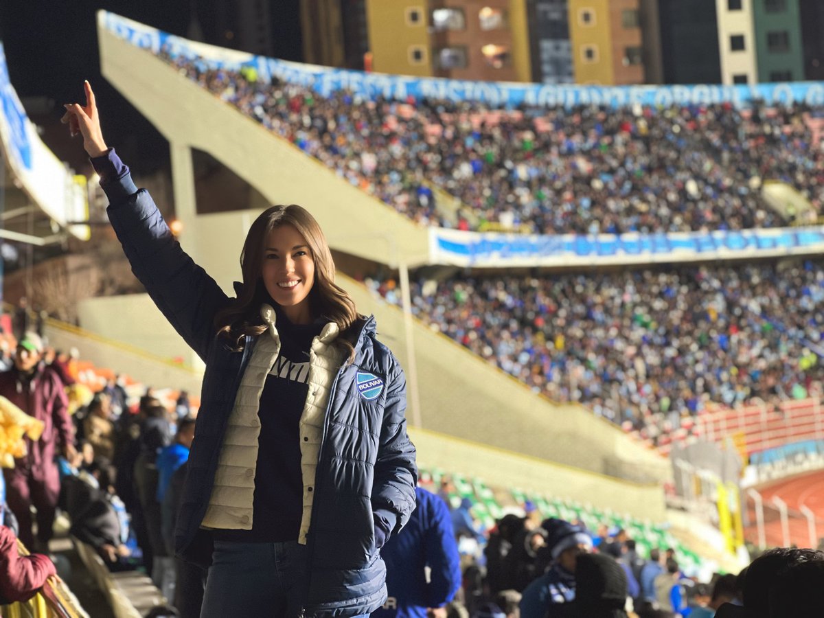 maywitajauregui's tweet photo. Un sueño que me está tocando vivir! 🩵 https://t.co/IUqTlOdEFl