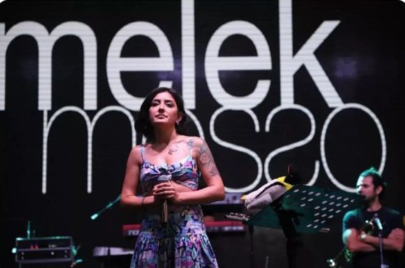 AK Partili Tekirdağ Süleymanpaşa Belediyesi, gelen tepkiler sonrası Melek Mosso konserini iptal etti.