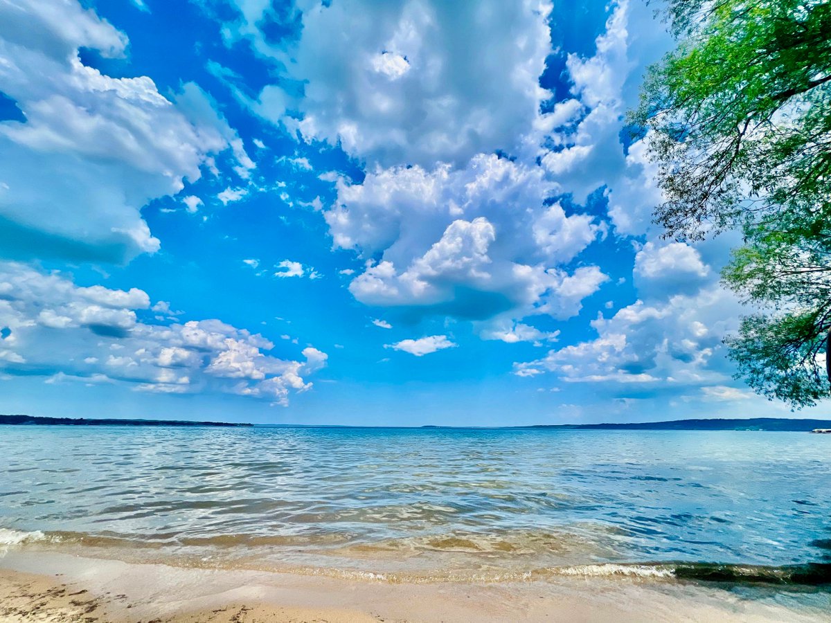Take a look at this beautiful look at West Grand Traverse Bay sent in by Kayda Valone!

Wednesday we'll get some sunshine, but the smoke from Canadian wildfires is in the sky. So, the sky may have a dark look to it at times. Highs will average 70 degrees.