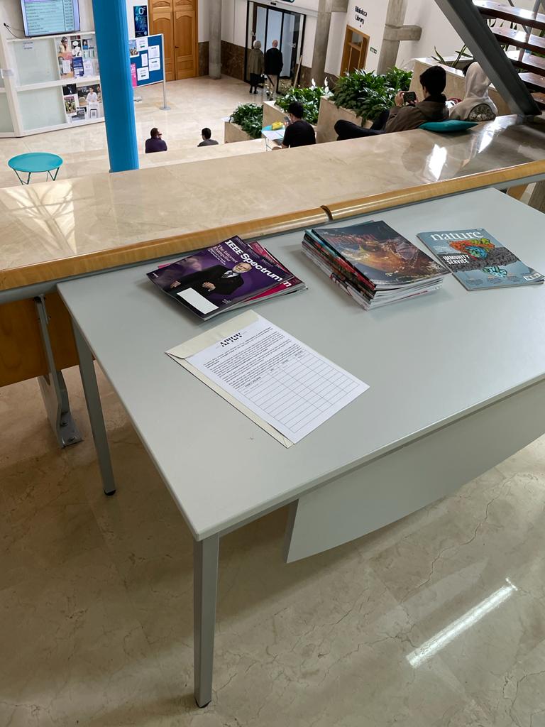 Asociación de Persoal Investigador da UVigo (@apiuvigo) on Twitter photo A <a href="/uvigo/">Universidade de Vigo</a> obriga ao Persoal Investigador Doutoral a pagar as taxas de matrícula, é dicir pagar para manter o seu contrato laboral. Por eso está dispoñible nas conserxerías dos centros un documento de solidarización coa situación. Asina! Participa! A <a href="/uvigo/">Universidade de Vigo</a> obriga ao Persoal Investigador Doutoral a pagar as taxas de matrícula, é dicir pagar para manter o seu contrato laboral. Por eso está dispoñible nas conserxerías dos centros un documento de solidarización coa situación. Asina! Participa!