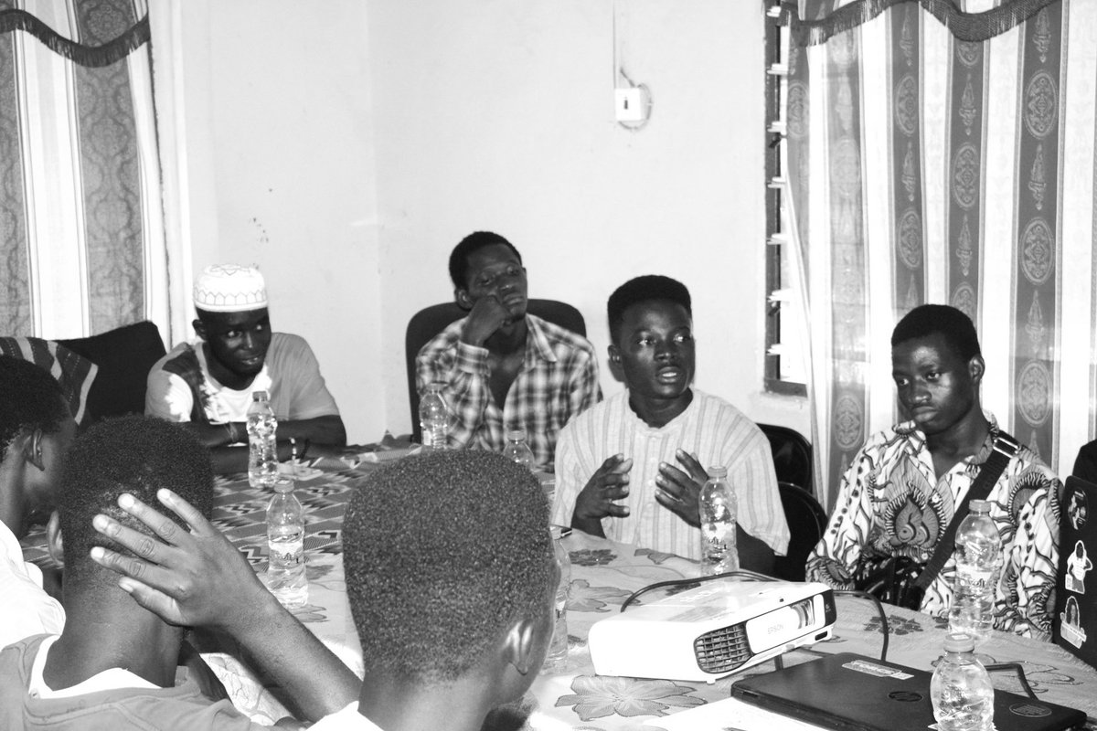 maxayamba's tweet image. Engaging Men&amp;amp;Boys has bcom a very effctive strategy in empowering adolescent girls &amp;amp; women. This week the @UNFPAGhana &amp;amp; @PPAGGhana program on #EndingChildMarriage in the Sagnarigu Municipal spent time training selected boys as champions against child marriage in their communities