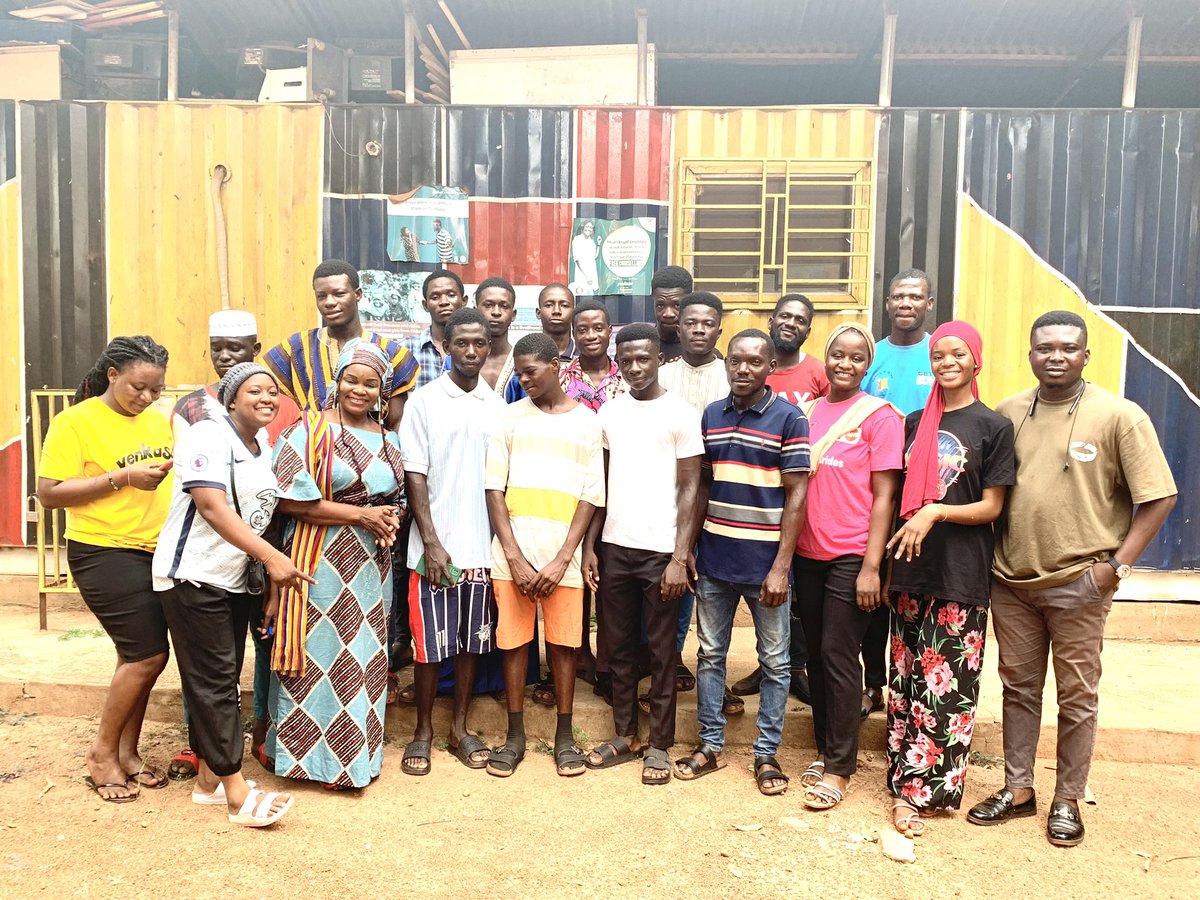 maxayamba's tweet image. Engaging Men&amp;amp;Boys has bcom a very effctive strategy in empowering adolescent girls &amp;amp; women. This week the @UNFPAGhana &amp;amp; @PPAGGhana program on #EndingChildMarriage in the Sagnarigu Municipal spent time training selected boys as champions against child marriage in their communities