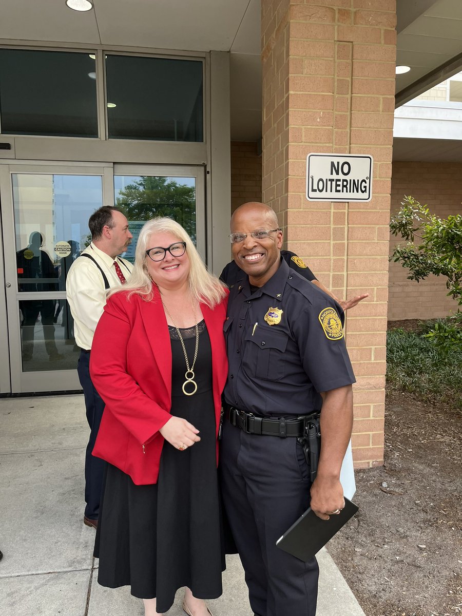 It was a pleasure meeting the City of Norfolk’s new police chief, Chief Mark Talbot. Let’s support our police officers who put their lives on the line everyday. #backtheblue #backthebadge #cityofnorfolk #WomentoWatch #amycfordelegate #amycforhd94 #voteJune20 #amycforov