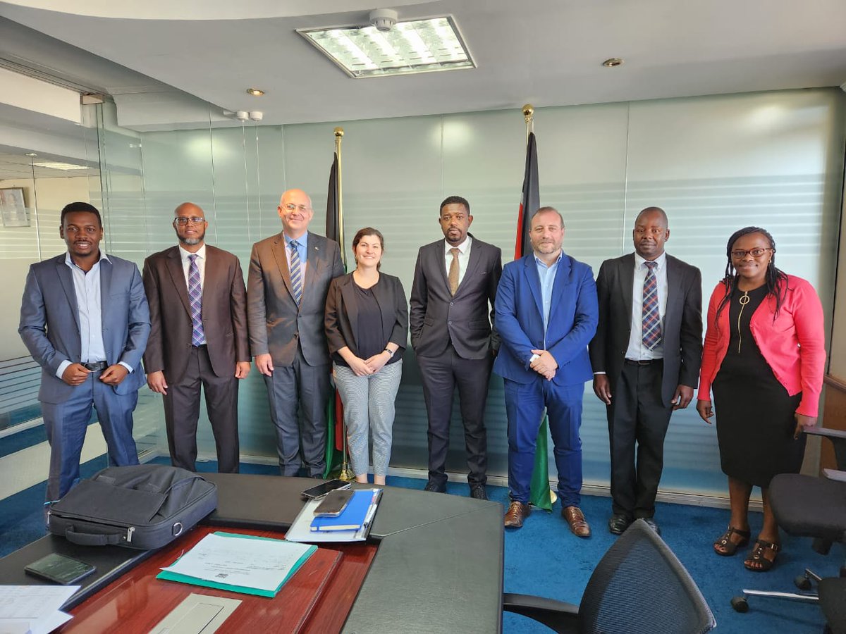EUinKenya's tweet photo. Today the EU Delegation, together with @TradeMarkAfrica met PS for Investment @PSAHassan and the Dept of Business Reforms to discuss activities under #BEEEP in which Ksh 745M is available to make doing business & investing in Kenya easier. @HonmosesK
@daveghbeer @Trade_Kenya https://t.co/WtvwQ4vLqQ