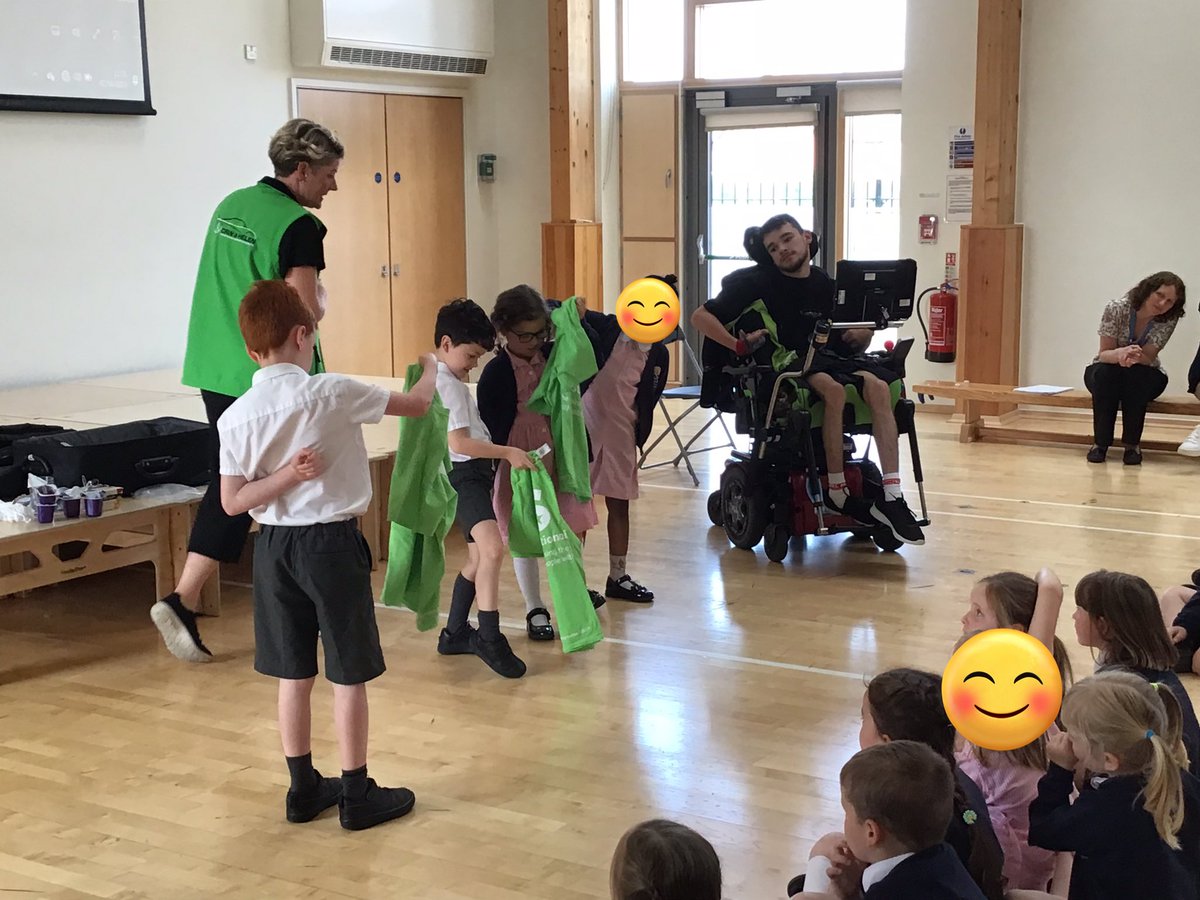 SPMVMrsPrice's tweet photo. 😀CAIN AND HELEN VISITED🙂 We had an assembly about Cerebral Palsy and differences today. We talked about being kind and sensitive in our community. Thank you for visiting us Cain and Helen. @somerspark1 https://t.co/acbkH0oQHm