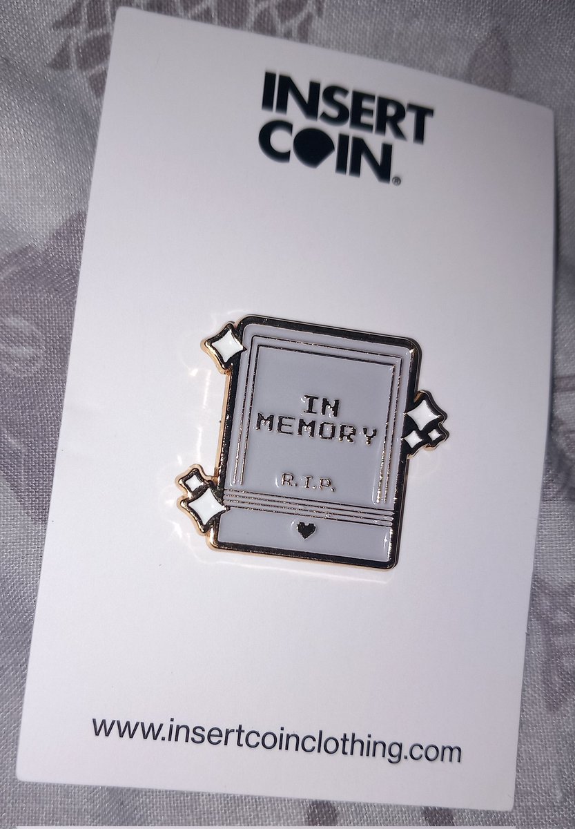 josh_911's tweet photo. @ErikVanDjismie @InsertCoinTees @Jan_Swidan Good end to this afterall- thank you! Just need to bump into @Jan_Swidan to have the backing card signed now! ✍️ https://t.co/wOJXE9Fs6L