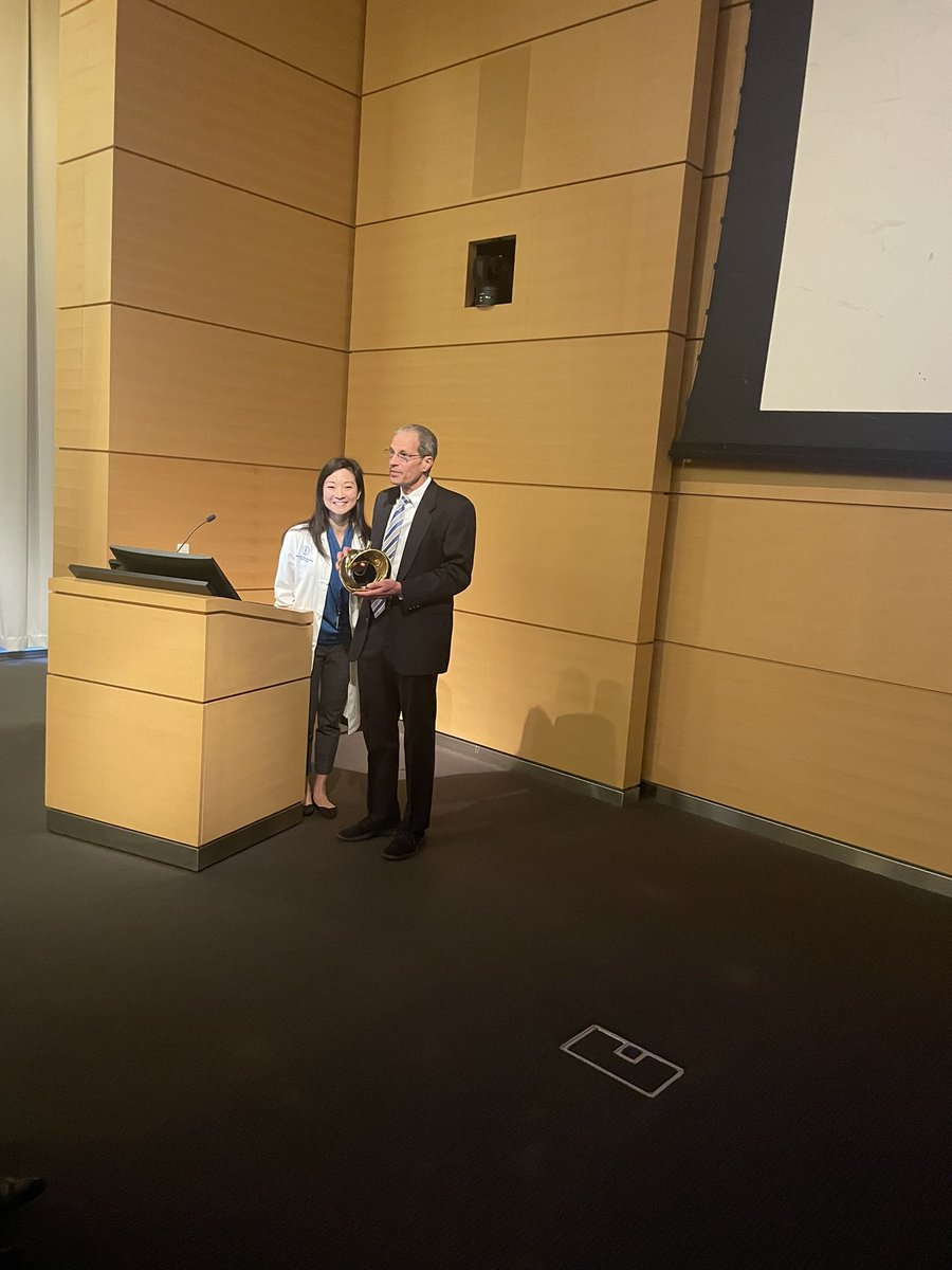 Congratulations to Vincent Laudone on receiving our @UrologyMSK teacher of the year award! @CChuMD @BenBeech9 @sari_safaa @drMPerera @SongJiangUro @WesleyYipMD