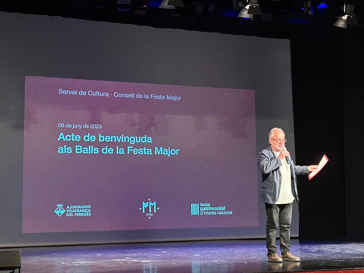 🤩Acte de benvinguda als nous balladors i balladores de la <a href="/fmvilafranca/">Festa Major de Vilafranca</a> 2023

🗣️El regidor de Cultura, Ricard Rafecas, en un emotiu discurs, agraïa la dedicació de tots els agents de la vila que fan possible la festa.

➕info: vlf.cat/benvingudafm06…
