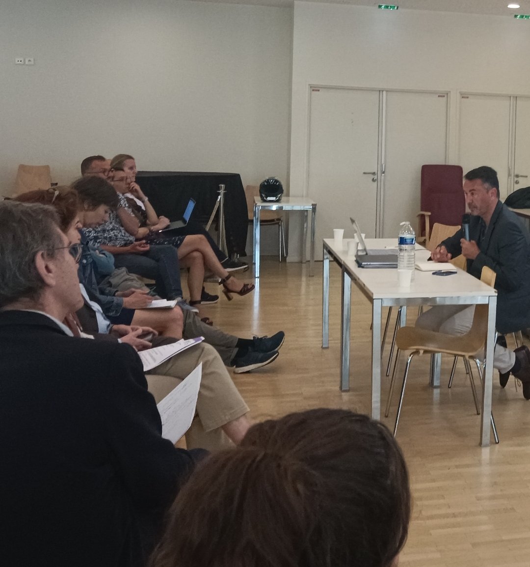 #FindeVie  #Soinspalliatifs
Des échanges passionnants au 
👉Conseil Territorial de Santé Paris autour de l'offre parisienne, des soins palliatifs précoces, de la coordination à domicile
Et les prochains enjeux du Projet régional de santé 2023-2028
iledefrance.ars.sante.fr/la-concertatio…