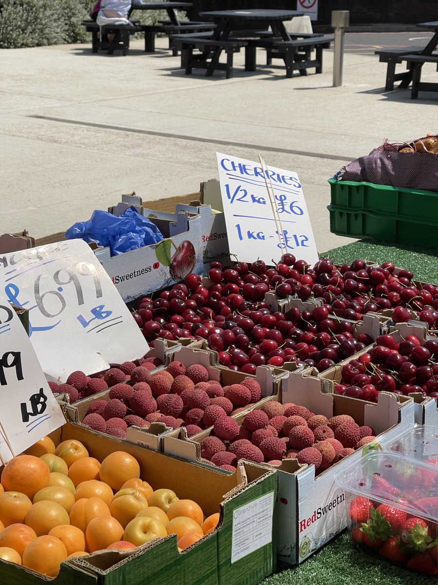 The sun is shining at St Peter's hospital today! 🌞 If you're visiting the hospital today, why not stop by @fiveadayg outside the main reception and treat yourself to some fresh fruit and vegetables. 🍎🥕 You can find @fiveadayg at St Peter's hospital every Wednesday!