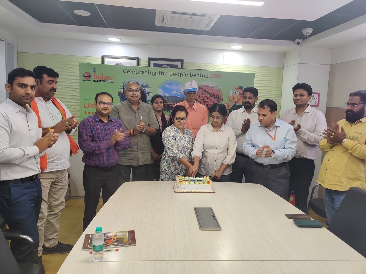 IndaneDO's tweet photo. Lucknow @IndaneDO celebrates the occasion of #WorldLPGday on 7th Jul 2023. Today we celebrate the people behind LPG and their contribution in making the LPG easily and readily available throughout the nation. @IndianOilcl @IOCL_UP https://t.co/pGewd6wTMN