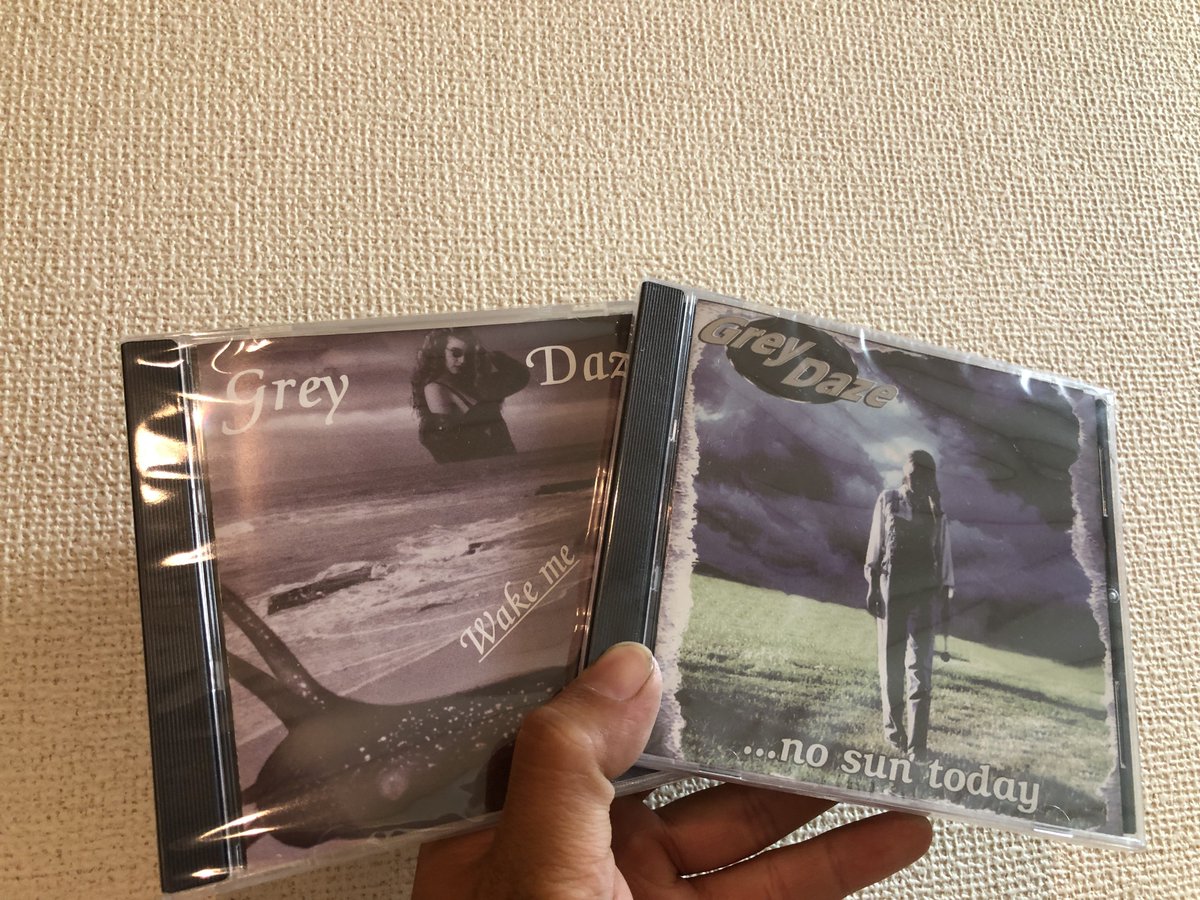 やべぇ… やっと届いたよ… Linkin Parkに加入する前にチェスターがいたバンド、Grey Dazeの当時の音源 500枚限定の復刻版！！ #greydaze @therealgreydaze