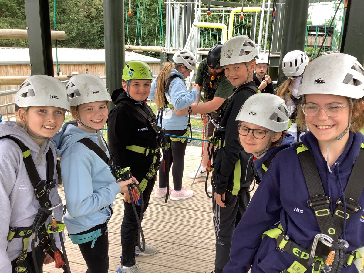 #RWPAWoodTeam are up and running at #RWPAY6 #RWPARobinwoodResidential! First up…the Challenge Couse! Time to get harnessed up and crack on! We are excited @RealRobinwood !