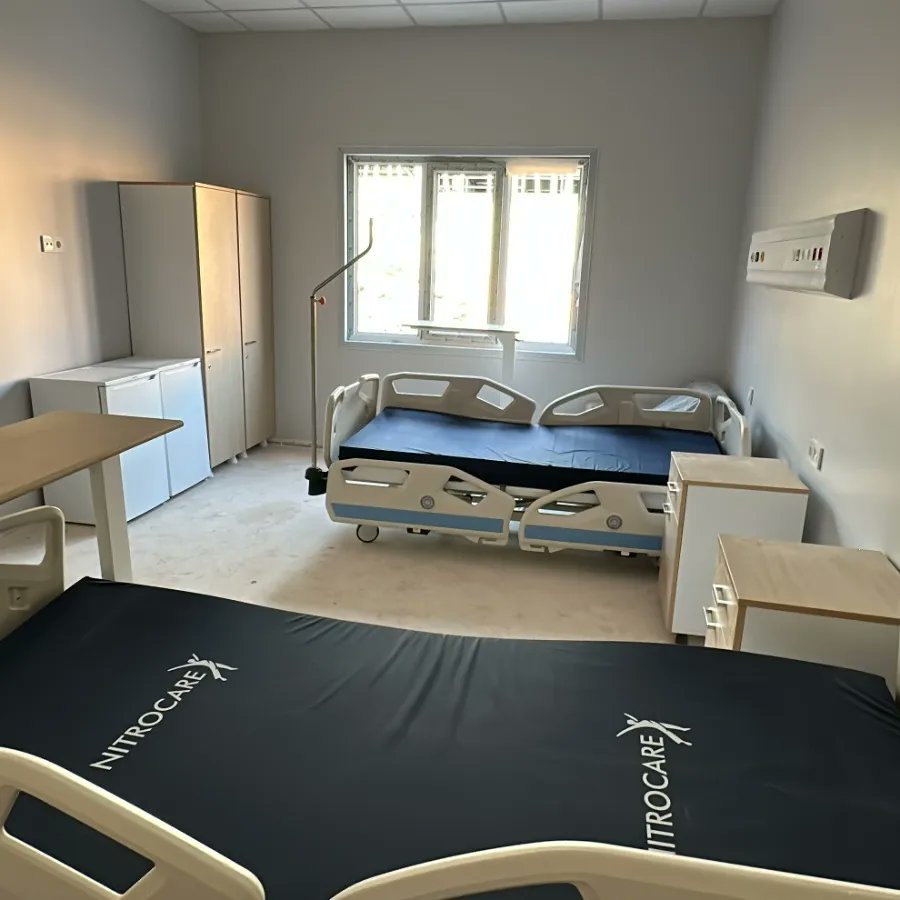 Asrın felaketinin yaraları sarılmaya devam ediyor... Depremin ilk gününden bugüne kadar 352 noktada yaklaşık 127 bin konteyner kurulumu tamamlandı, yaklaşık 307 bin depremzede vatandaş misafir ediliyor... #BirlikteGüçlüyüz