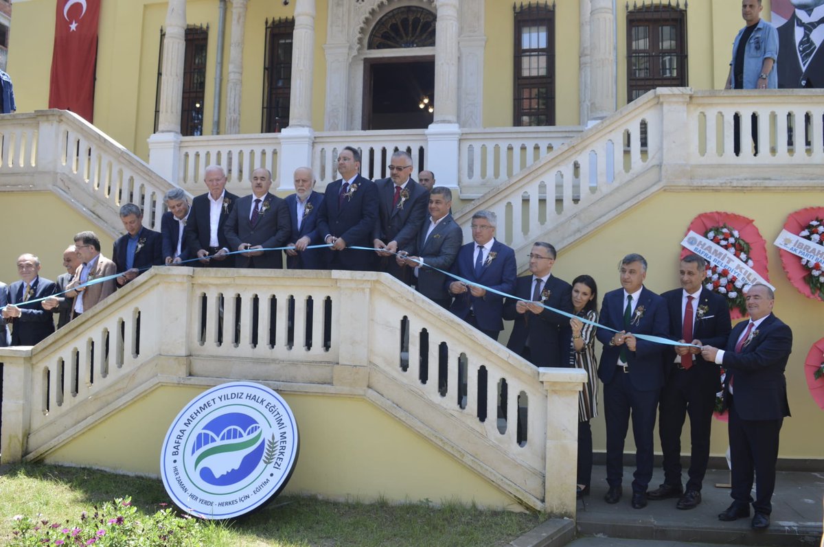 Bafra eski kız meslek lisesi olarak bilinen konağın, restorasyon protokolünü sayın Mehmet Yıldız’a İstanbul’da bizzat imzalatmıştım. Sayın Mehmet Yıldız , ağbeyi Sayın Fehmi Yıldız ve evlatlarının Katılımı ile hizmete açıldı . Yıldız ailesine çok teşekkür ediyoruz. hayırlı olsun.