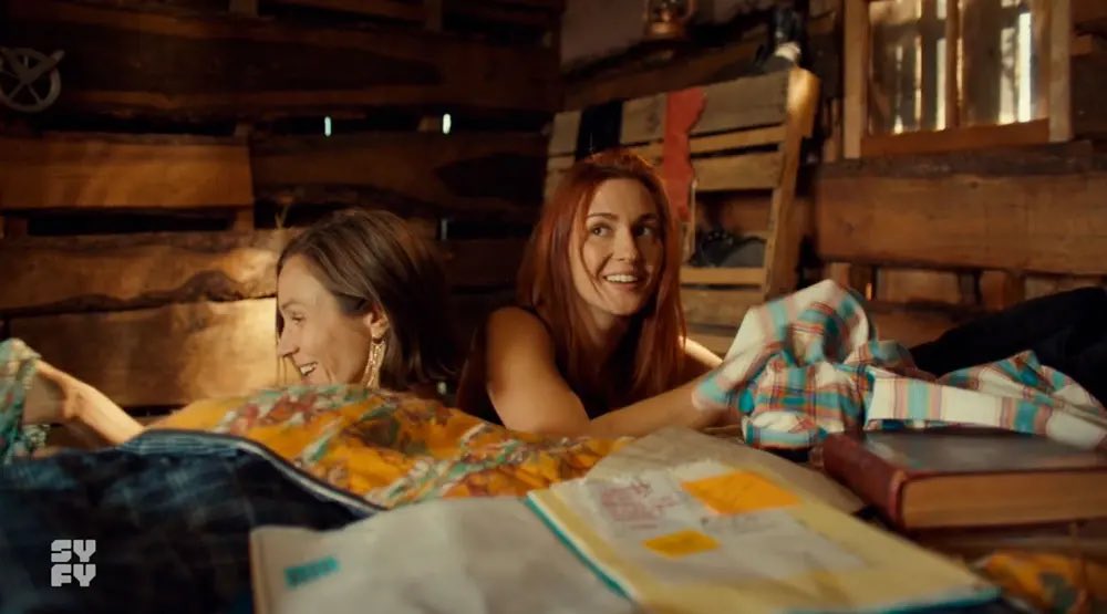Try to find joy in unexpected places.

#WayHaughtWednesday 
#WynonnaEarp 
#BringWynonnaHome
