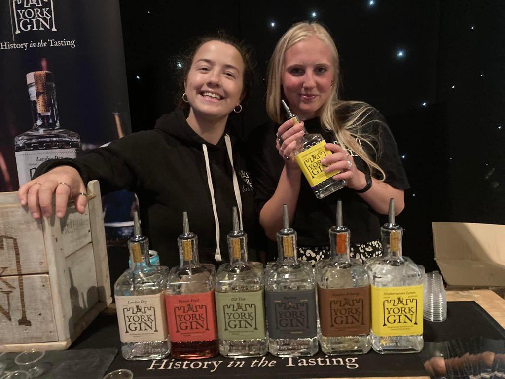 York Gin tweet media