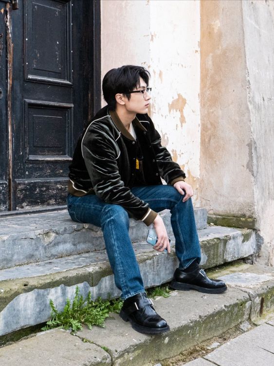 hi, this is zion, he/him, not new to stan twt. i'm looking for engene, and army mutuals. help me find interactive moots!