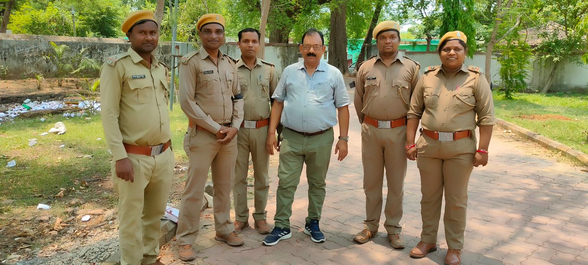 <a href="/NMOPS_Vikrant/">VIKRANT SINGH 🎯</a> <a href="/HemantSorenJMM/">Hemant Soren</a> <a href="/JharkhandCMO/">Office of Chief Minister, Jharkhand</a> <a href="/JharkhandVan/">Jharkhand Forest</a> <a href="/Alamgircongress/">Alamgir Alam</a> <a href="/DrRameshwarOra1/">Dr. Rameshwar Oraon</a> <a href="/MithileshJMM/">Mithilesh Kumar Thakur 🇮🇳</a> माननीय मुख्यमंत्री श्री <a href="/HemantSorenJMM/">Hemant Soren</a> जी, वनरक्षियों को पूर्ण विश्वास है कि आप वन क्षेत्रकर्मी नियमावली 2014 को यथावत रखते हुए कार्यरत वनरक्षियों का वनपाल के पद पर पदोन्नति का मार्ग  प्रशस्त करेंगे।
#मिशन_वनपाल
<a href="/JharkhandCMO/">Office of Chief Minister, Jharkhand</a>
<a href="/JharkhandVan/">Jharkhand Forest</a>
<a href="/vinodbagodar/">Vinod Singh</a>
<a href="/Alamgircongress/">Alamgir Alam</a>