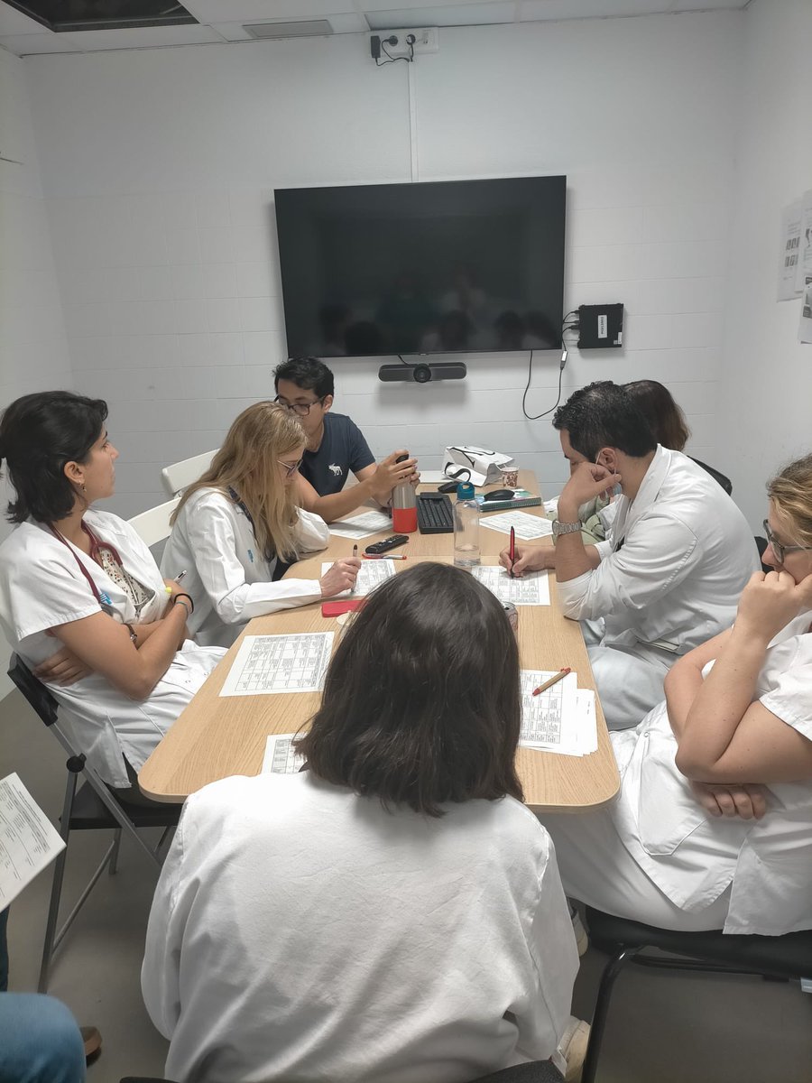Clinical and nephrology team, discussing cases at @vallhebroncampus #nephrology