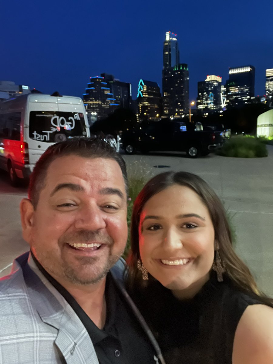 dalevannoy's tweet photo. Got the opportunity to attend the Austin area sports awards. Congratulations @vannoy_delaney for being only 1 of 2 freshman nominated for Softball Player of the Year. #austinhssa, @ExtraInningSB , @baileyvannoy https://t.co/9nfzD2LCKi