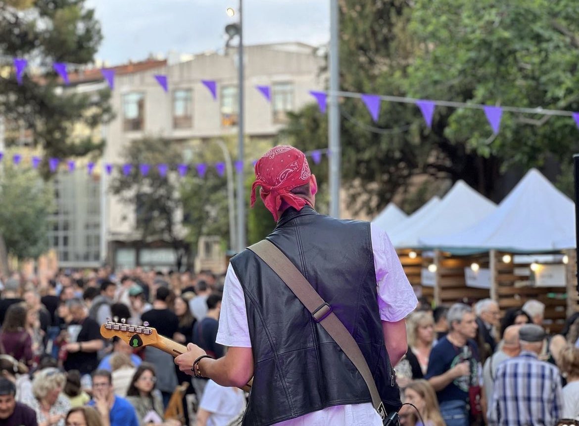 Un any més ho hem tornat a fer!

Moltes gràcies a tots els cellers, organitzacions i col.laboradors que ho
heu fet possible.

I sobretot, gràcies a tu. A totes les persones que ens heu visitat per gaudir amb nosaltres de la cultura de vi.

Com sempre, un plaer ✨
