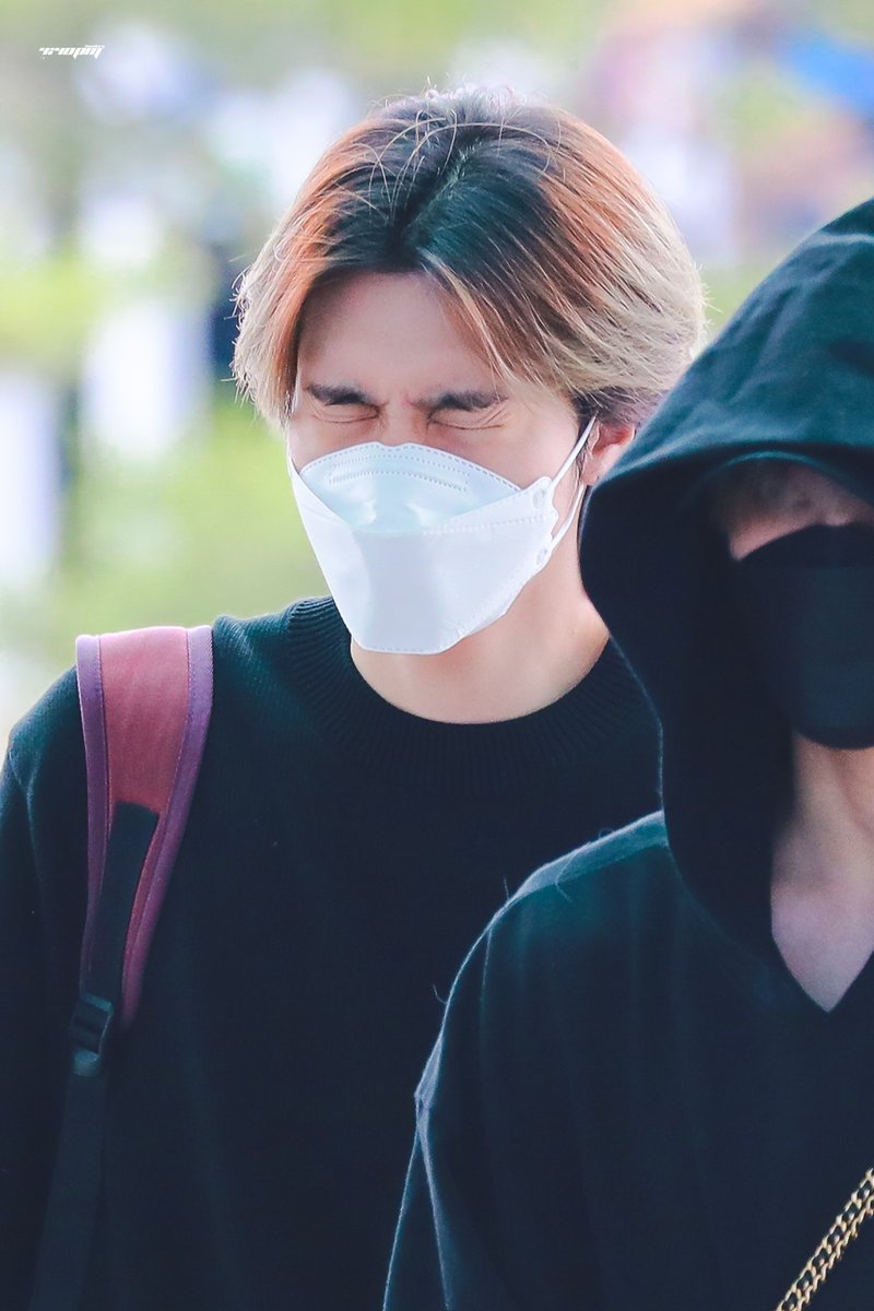 44PM_HDRY's tweet photo. 230607  

cutie sneeze (* >ω<)=3

#HENDERY #黄冠亨 #헨드리 #WayV https://t.co/U7ypqskbts