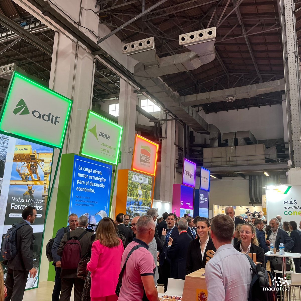 macrotest_ok's tweet photo. Estamos asistiendo a #SIL2023, la mayor cita internacional del sector logístico celebrada en #Barcelona, un evento clave para la industria logística 👏🏻
@SILbarcelona #logistica #feria #evento #sectorlogistico #innovacion #networking #partners #ODS9 #Macrotest https://t.co/DZP1f0xilW