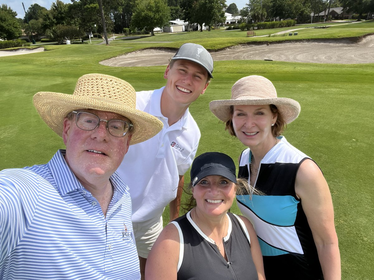 drjeffgoodloe's tweet photo. Apparently there was “big news” announced in the golf world yesterday. I had no idea there was so much interest in the friendly golf tourney at #EMeraldCoastConference
Great to spend an afternoon in the @Sandestin sun with @BlazerMD @EverydayMed Andrea Brault & Quin Binder. https://t.co/I8p02vVoW7