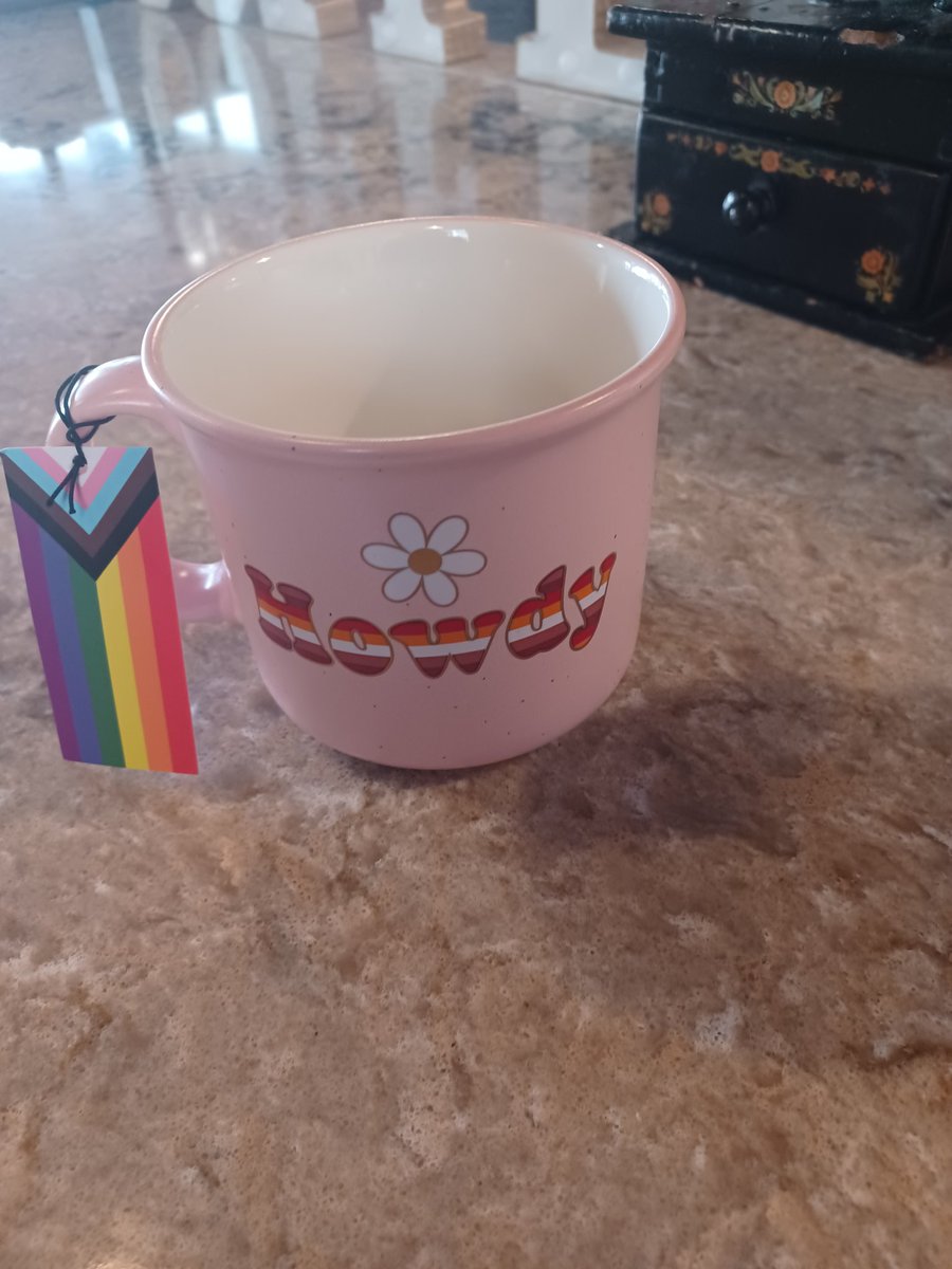 RachelH107's tweet photo. Thanks @michael_41mil for the best pride month gift ever and with the funniest gift tag to top it off! https://t.co/miXxeXM9tz