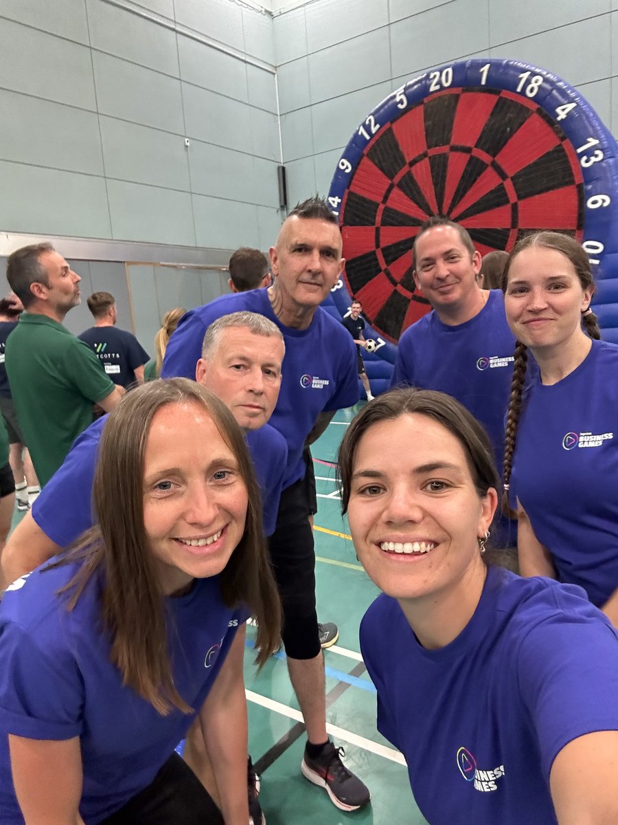 Stormpress's tweet image. Stormpress battled it out again this week at the @bigwavemedia business games! 

The good news is the team all survived with no injuries, so we&apos;re ready and waiting for next weeks mission - a treasure hunt around Exeter! 🧭  

#bigwavebizgames #exeternetworking #teamstormpress