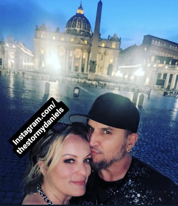 Had a FANTASTIC 11 days in Italy with my husband @barrettblade777 ...off to our next adventure and this