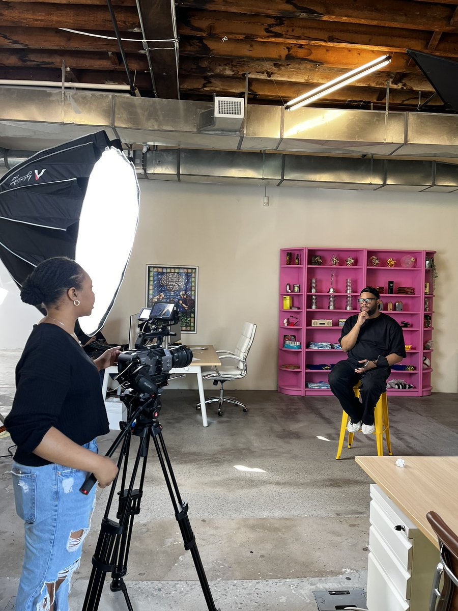 A few moments from last weeks <a href="/StreamlinedCom/">Streamlined Media & Co</a> shoot with an agency partner. Also the crew: 🔥🔥