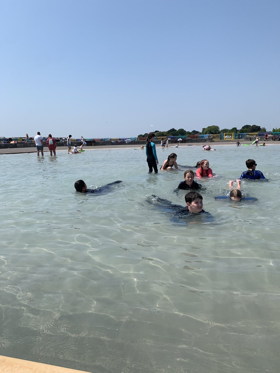 BCrichard tweet media