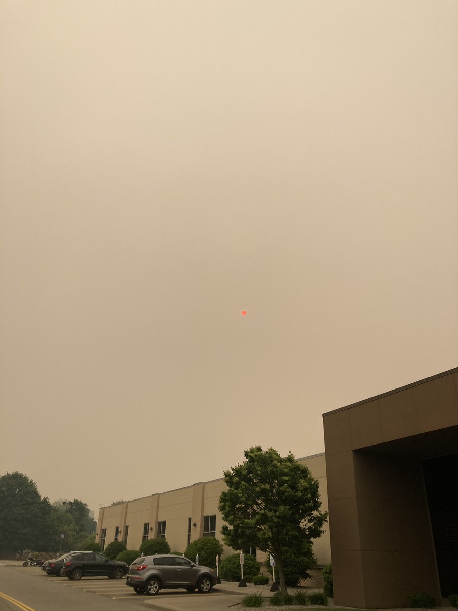 #tatooinelife #wildfires The red dot is the Sun. Not a cloud in the sky. This is smoke from the Canadian wildfires wafting into Rochester, NY.