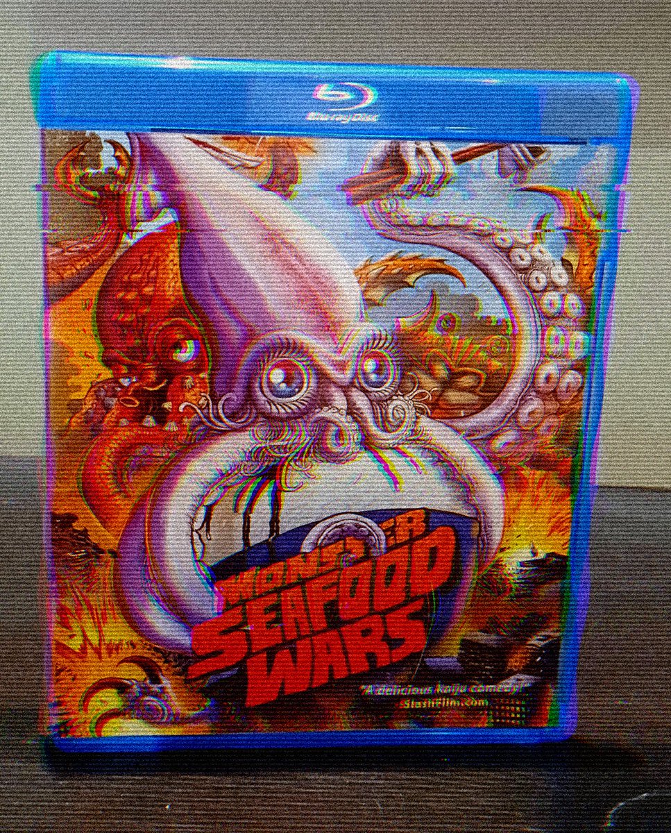 DiormVM's tweet image. Oui c'est le titre qui m'a attiré. Et oui ça vallait vraiment la peine! Une parodie des films de #Kaiju. Pleins de moments ridicules pour rire qui n'ont aucun sens. Les humains ont des idées farfelues pour venir à bout de ces monstres!
#Tokusatsu