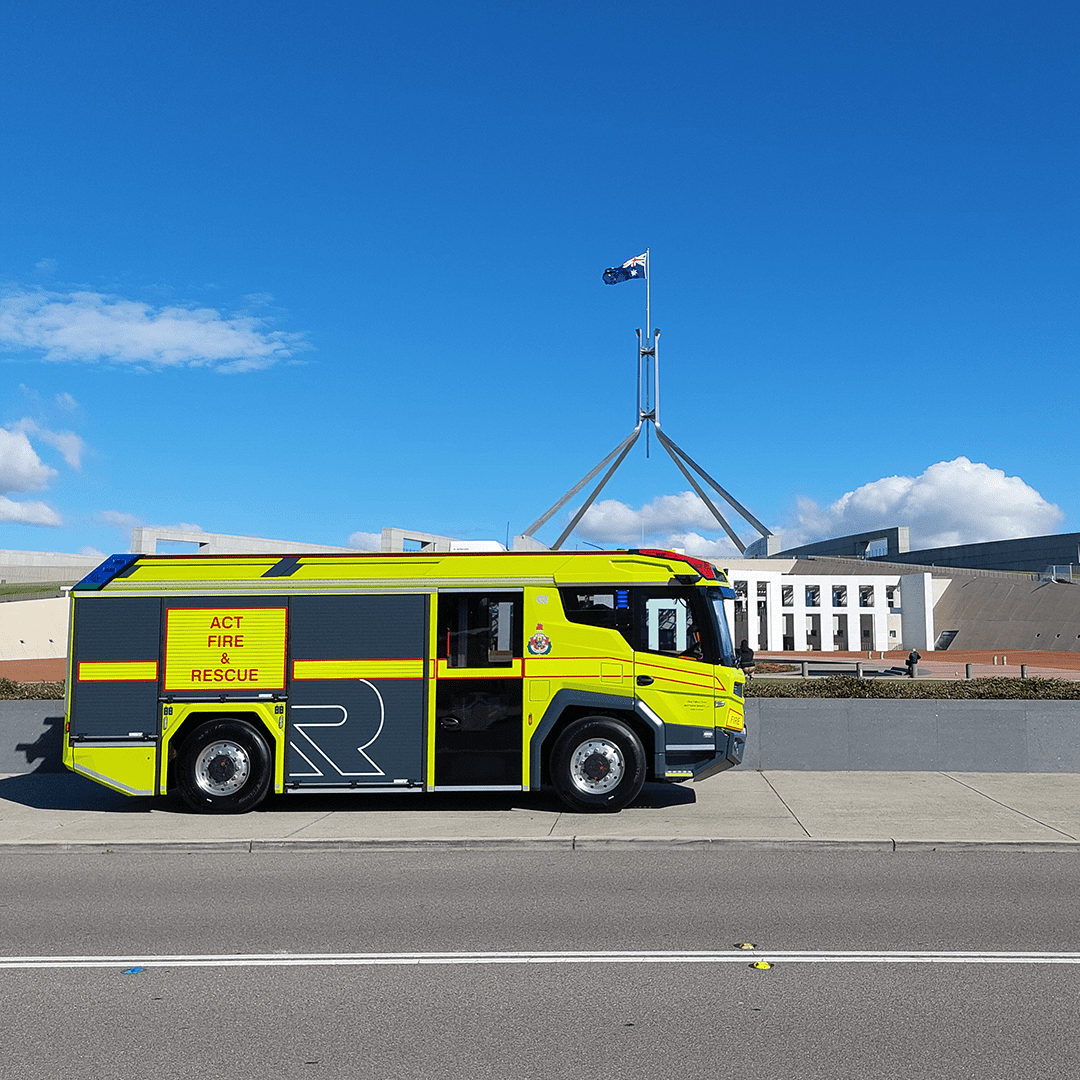 RosenbauerGroup's tweet image. #RevolutionaryTechnology Down Under 🚒🇦🇺🥳
Last week, the first RT in the Southern Hemisphere for Canberra, Australia was officially handed over to the ACT Emergency Services Agency.
#RosenbauerRT #firefighting #Rosenbauer