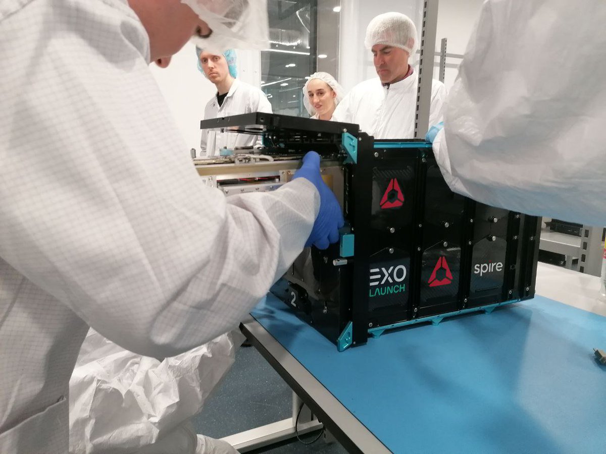 Exolaunch's tweet photo. Welcome back on #Transporter, @SpireGlobal! We are delighted launch the latest three cutting-edge #EarthObservation 6U satellites to join Spire's constellation using our #EXOpod and #EXOpodNova!
#LaunchWithExolaunch #Smallsat #SatelliteRideshare #SpaceX #Falcon9 #Transporter8 https://t.co/O58MKzTujd