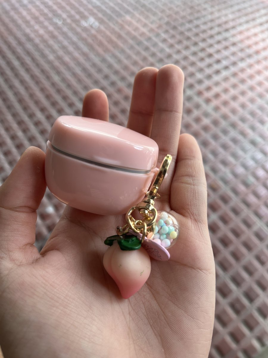 peach for minhyun 🫶🏻