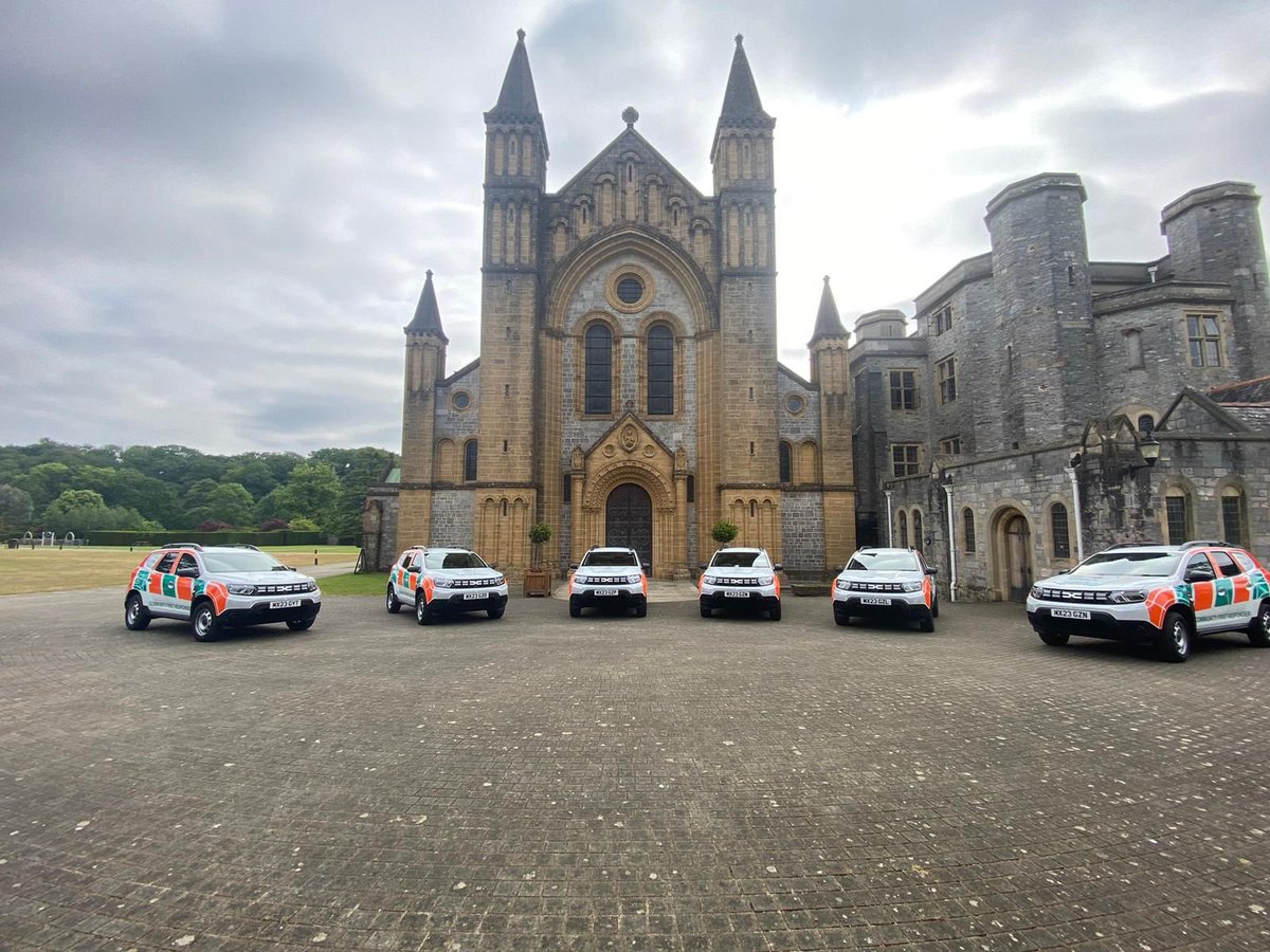 I’m <a href="/Buckfast_Abbey/">Buckfast Abbey</a> today for the last day of #VolunteersWeek. Thanks to a £128,000 grant from our <a href="/NHSCharities/">NHS Charities Together 💙</a>, our volunteer Community First Responders will be boosted by these 6 new cars. Congratulations and thank you to <a href="/swa_charity/">South Western Ambulance Charity 💚💙</a> for securing the grant! #TeamSWASFT