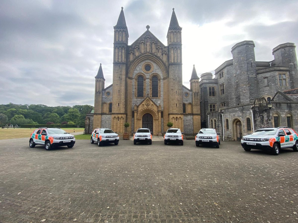 I’m @Buckfast_Abbey today for the last day of #VolunteersWeek. Thanks to a £128,000 grant from our @NHSCharities, our volunteer Community First Responders will be boosted by these 6 new cars. Congratulations and thank you to @swa_charity for securing the grant! #TeamSWASFT