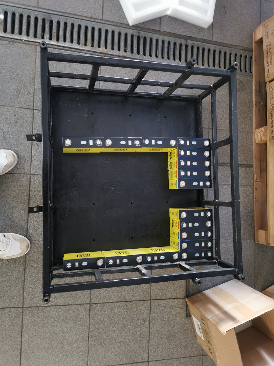 🚙 🔋How many #battery cells can be piled in one tuk-tuk?
Check this tuk-tuk #EV innovation made with ELERIX 100 Ah #LFP cells by our Portuguese customer, ColourTrip. How cute is this? 
And we're sure that the charming streets of Lisabon appreciate these fume-free vehicles, too