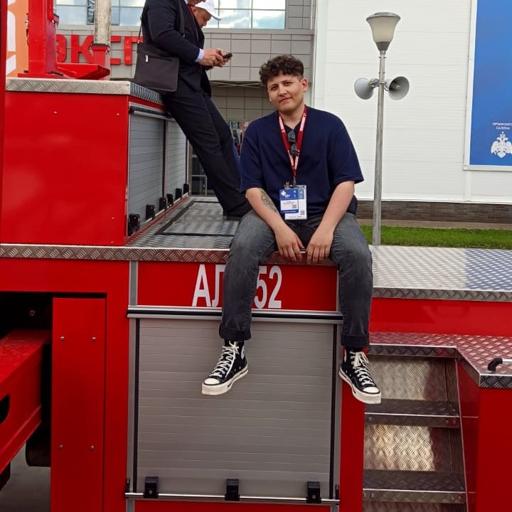 Тимур Айсин tweet media