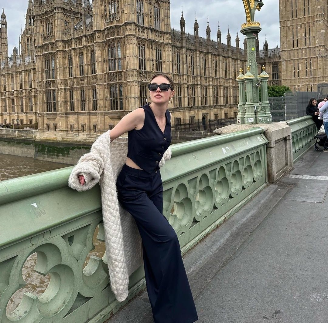 F s ldayan ADAM On Twitter MelisSezen in Londra da Big Ben Karesi f-s-ldayan-adam-on-twitter-melissezen-in-londra-da-big-ben-karesi