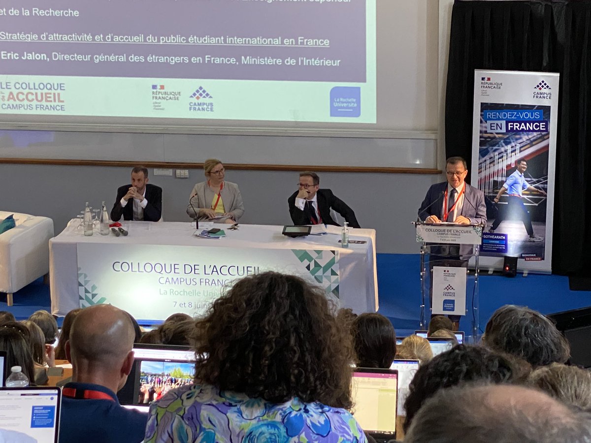 UnivLaRochelle's tweet photo. [🔴EN DIRECT] @UnivLaRochelle est ravie d'accueillir la 9e édition du #Colloque de l'Accueil des étudiants #internationaux de @CampusFrance ! https://t.co/SznnHwTuwj