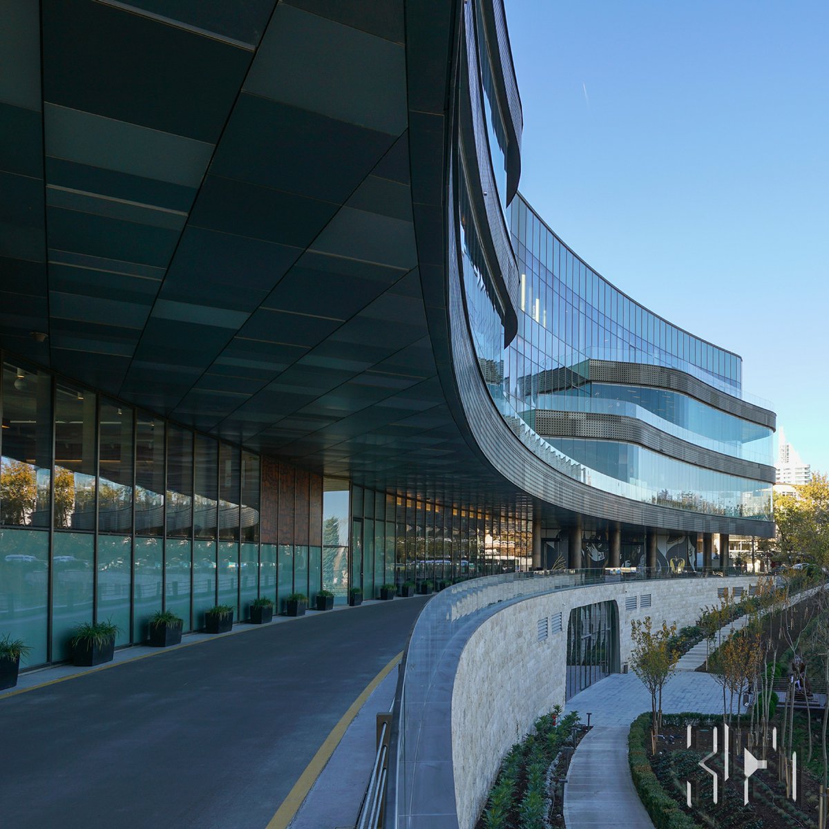 PimeksGroup's tweet photo. Facade undersigned by Pimeks Group
ATAKULE - ANKARA

Architect:
A Tasarım Mimarlık
Ali Osman Öztürk

Contractor:
Atakule GYO

 #facade #architecture #project https://t.co/WitKtmL260