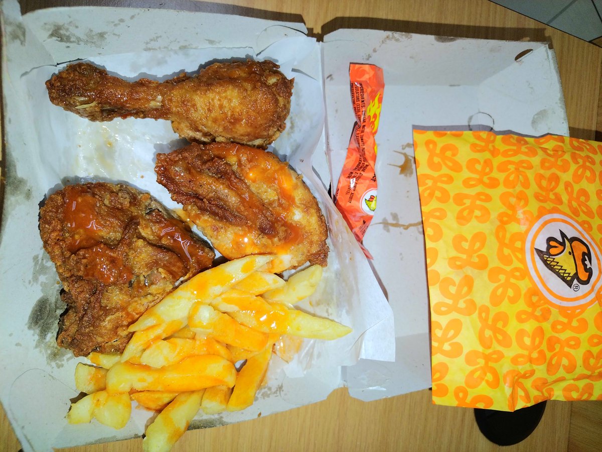 It's Finger Licken Good 🤣😂
Boity
Pitso
Chris Excel
#DrNandipha
35 Million
Malema