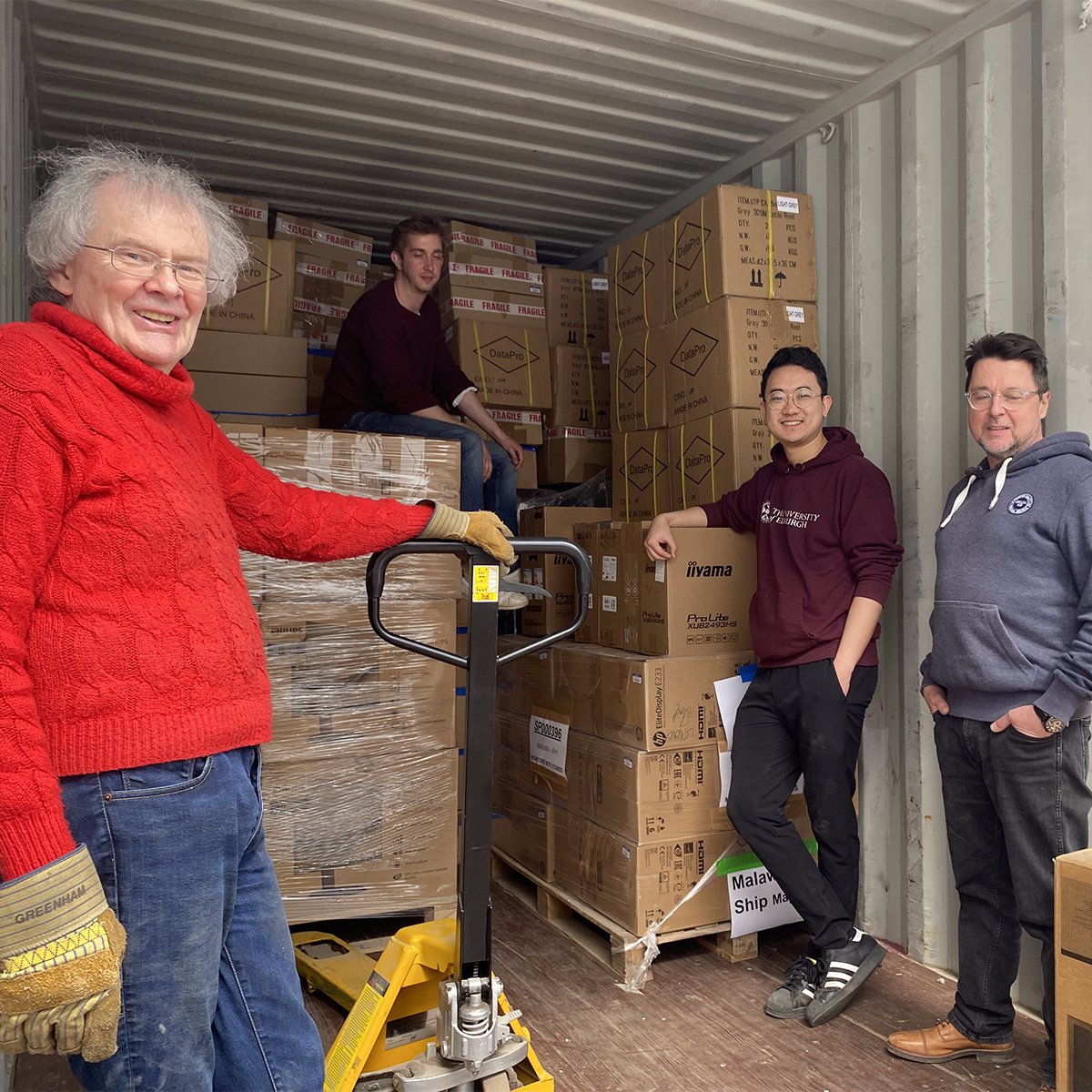 TuringTrust's tweet photo. Happy Wednesday indeed! Another 2,030 computers have been shipped to Malawi 🙌

A huge thank you to everyone who has helped make this all possible - we could not have done it without your ongoing support and donations! https://t.co/u7VuVdh70n
