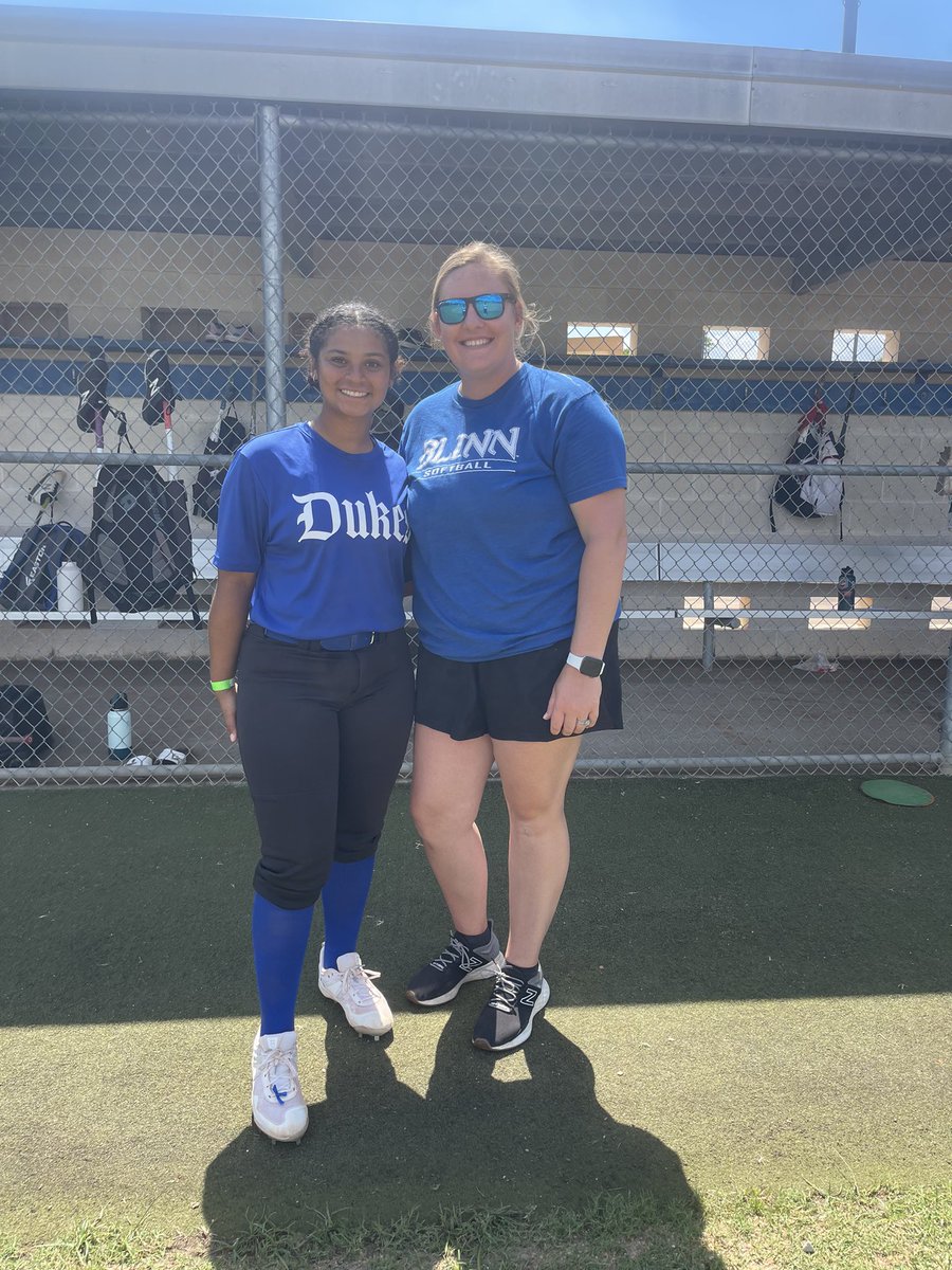 DressmanKassidy's tweet photo. Had a great time at @BlinnSoftball yesterday for camp. Thanks for having me and for the work! I look forward to talking more in the future. @CoachChurchie @CoachIngram4 https://t.co/ecOynNgKt7